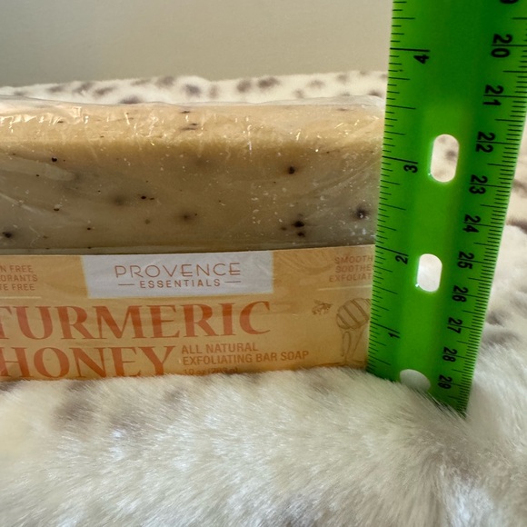 Provence Essentials Turmeric Honey Exfoliating Bar Soap set of 2 - Picture 3 of 4